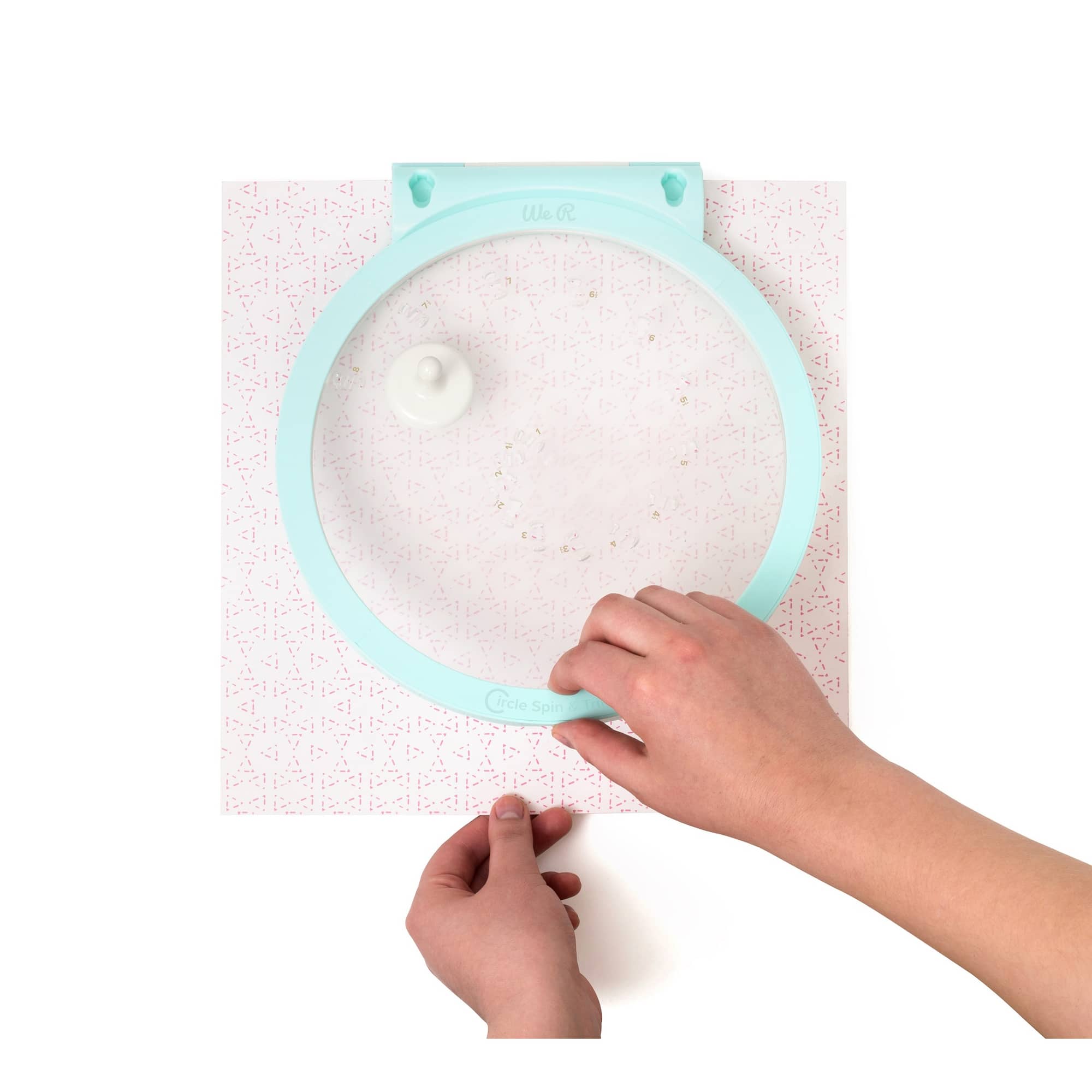 We R Memory Keepers® Crafter's Essentials™ Circle Spin & Trim
